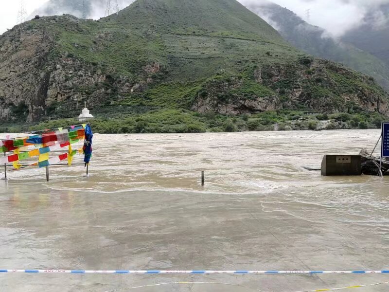 7月12日,川藏行第5天。泸定县—康定县,51公里。最高海拔2654米,驻地海拔2650米 7月12日,川藏行第5天。泸定县—康定县,51公里。最高海拔2654米,驻地海拔2650米